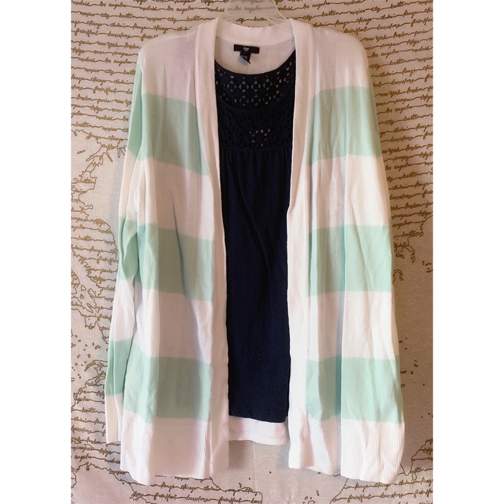 GAP NWOT striped cardigan